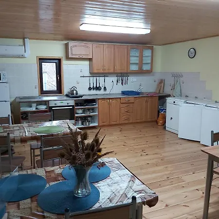 Pavilon V Raji