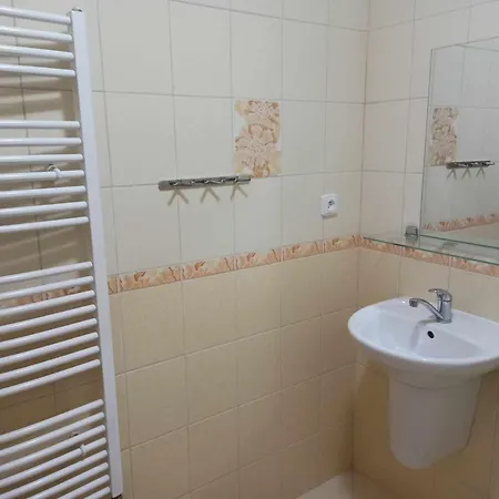 Pavilon V Raji בית הארחה 3*