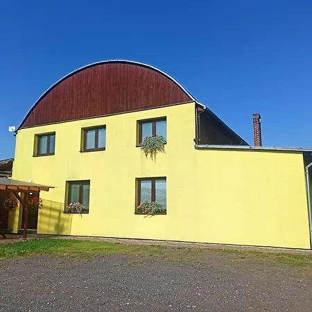 בית הארחה Pavilon V Raji 3*