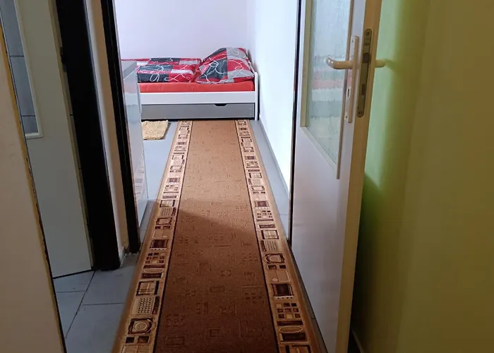 Pavilon V Raji Pensjonat 3*